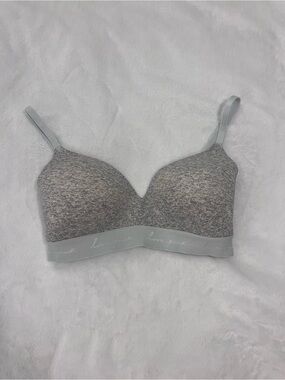 PINK Victoria's Secret Heather Light Gray Wireless Sports Bra